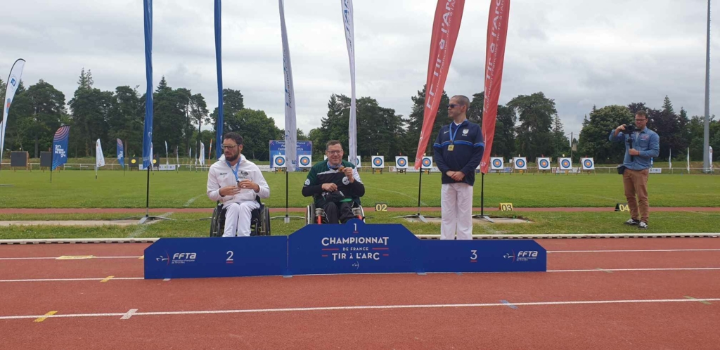 Peut être une image de 4 personnes et athlétisme